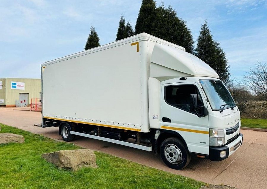 2017 Mitsubishi Fuso Canter 7C18 20ft Box Van – Automatic | Diesel | Tail Lift 